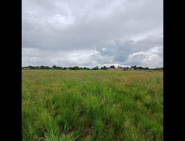 16,170M² VACANT LAND FOR SALE IN KOOKRUS